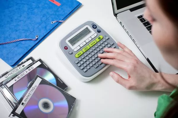Ergonomic QWERTY-style keyboard