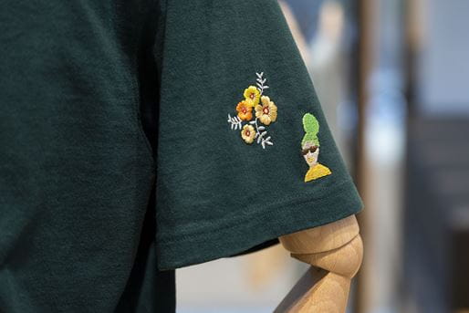 Uniqlo UTme! wide range of embroidery patterns for customers to choose and customize on t-shirts
